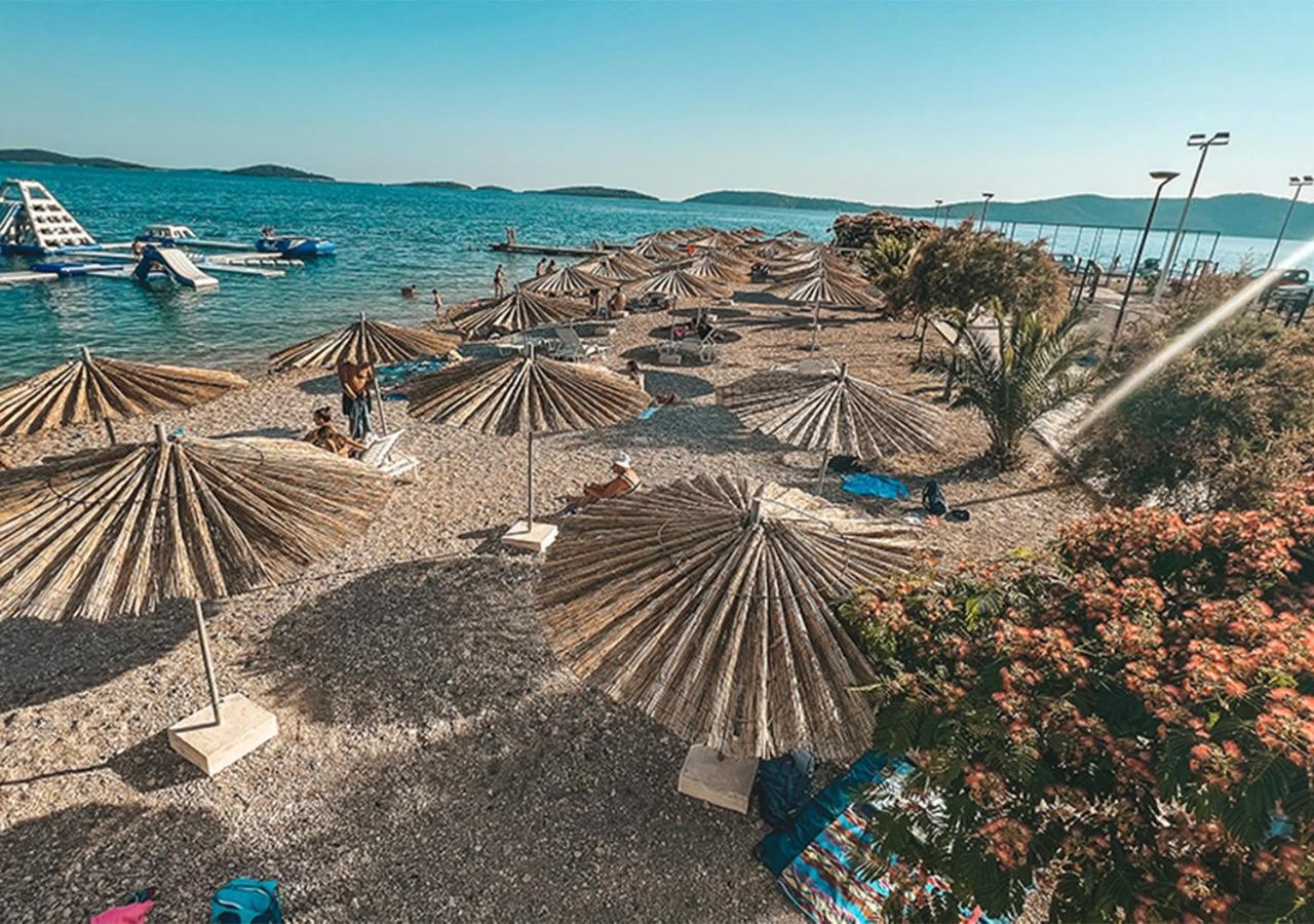 Luxury Beach Apartment W Sunset Sea Views Σίμπενικ Εξωτερικό φωτογραφία